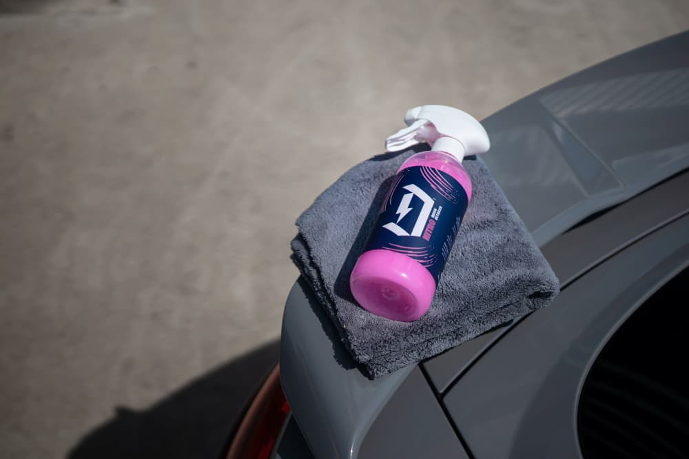 The Key Differences Between Quick Detailer and Spray Wax