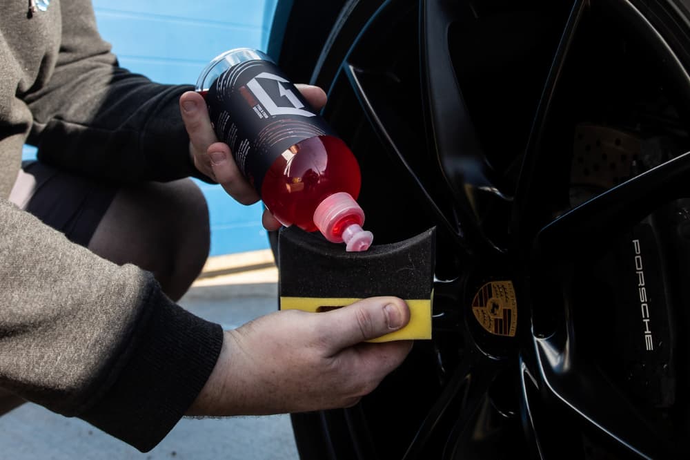 What Is A Tyre Dressing Applicator