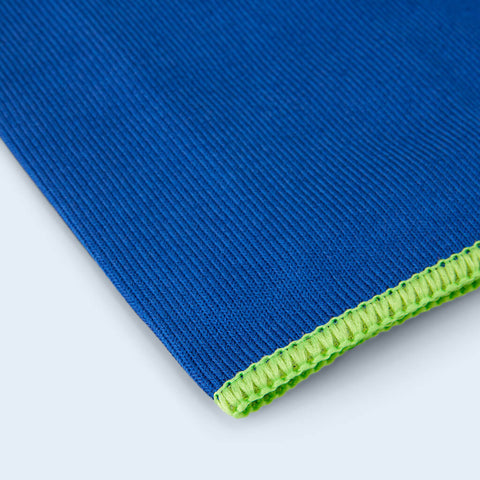 Close up of the duel glass cloth to show the quality material