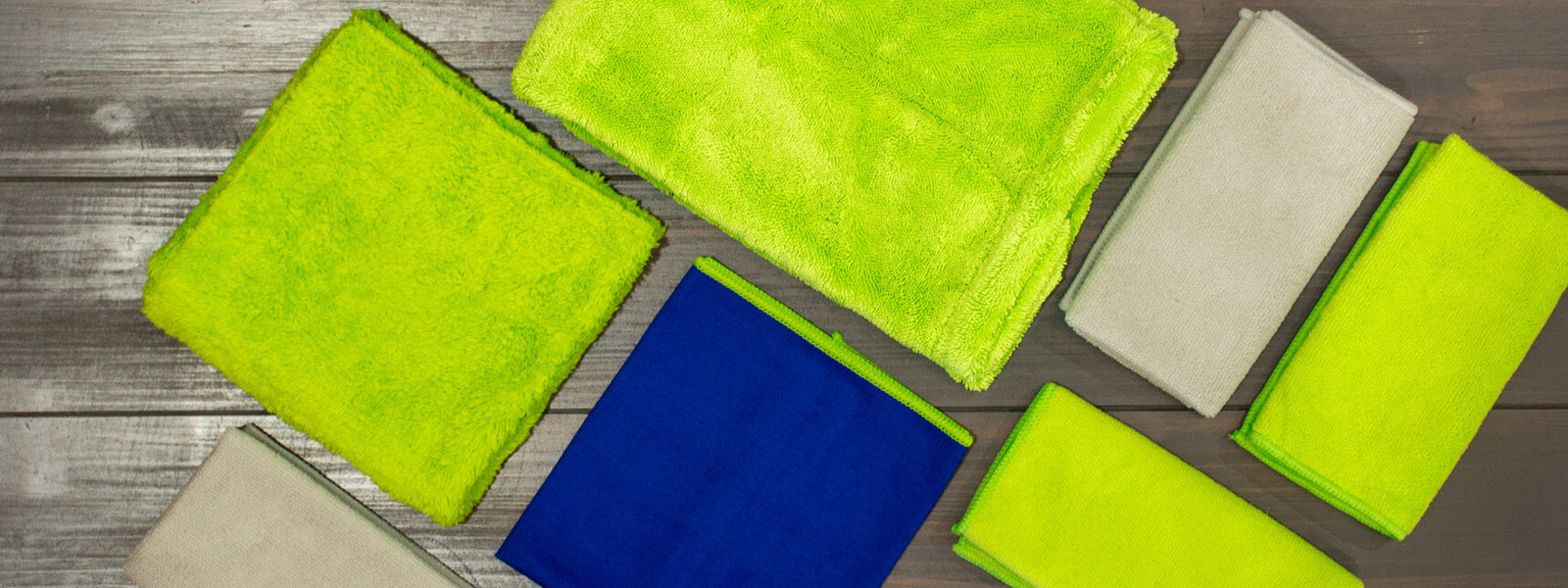 Drying kit including twisted loop towel and glass cloth