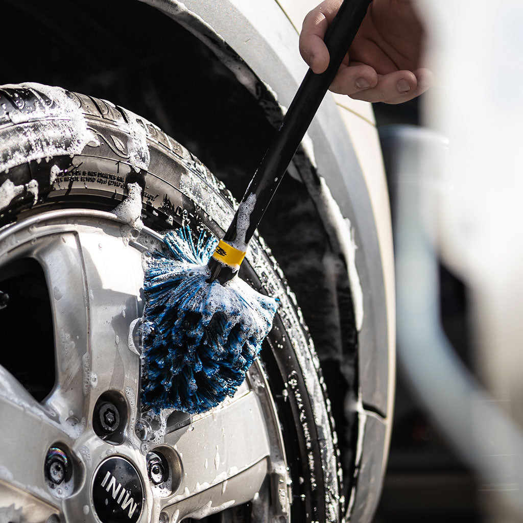 EZ Detail GO Brush Cleaning the Wheel